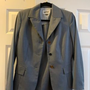 New with tags Kasper skirt suit